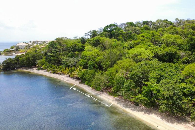 Rare 2 Acre Beachfront Land Just West of Pristine Bay, Roatan. Rare 2 Acre Beachfront Land Just West of Pristine Bay, Roatan.
